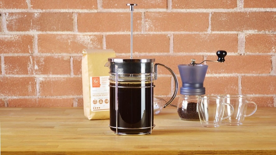 Cafeti&egrave;re goutte-&agrave;-goutte VS Presse fran&ccedil;aise le choc des titans